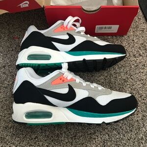 NIB Nike Air Max Correlate White/Black-New Green